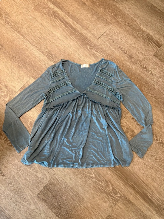 Altar'd State Tops - Altar'd State Slate Blue V-Neck Long Sleeve Ruffle Detail Top I Size Large